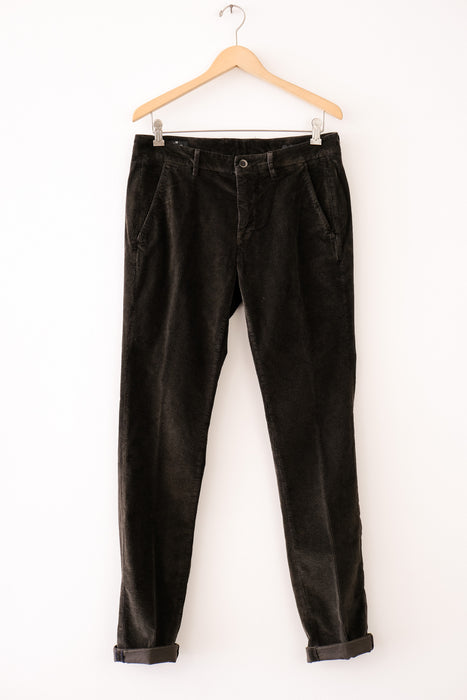 NEW YORK CORD PANTS