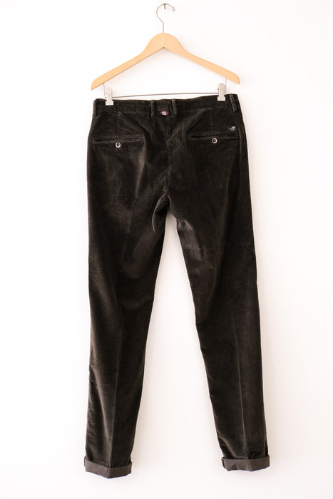 NEW YORK CORD PANTS