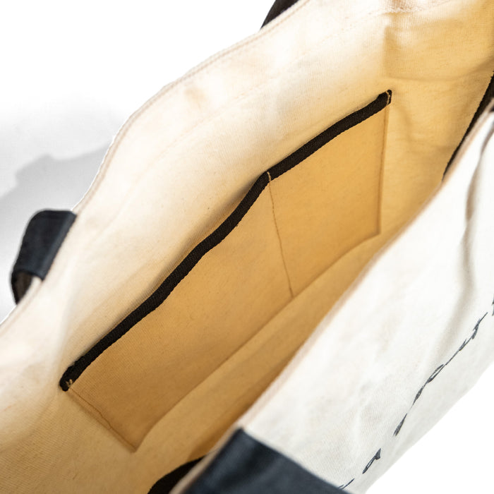 WAXED CANVAS MESSENGER TOTE