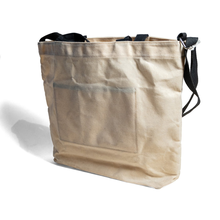 WAXED CANVAS MESSENGER TOTE