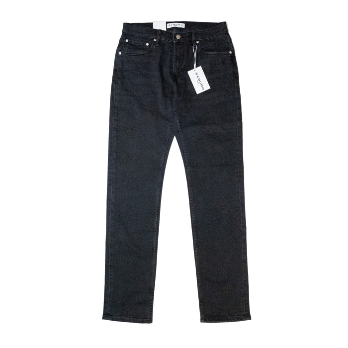 SLIM STRAIGHT JEAN