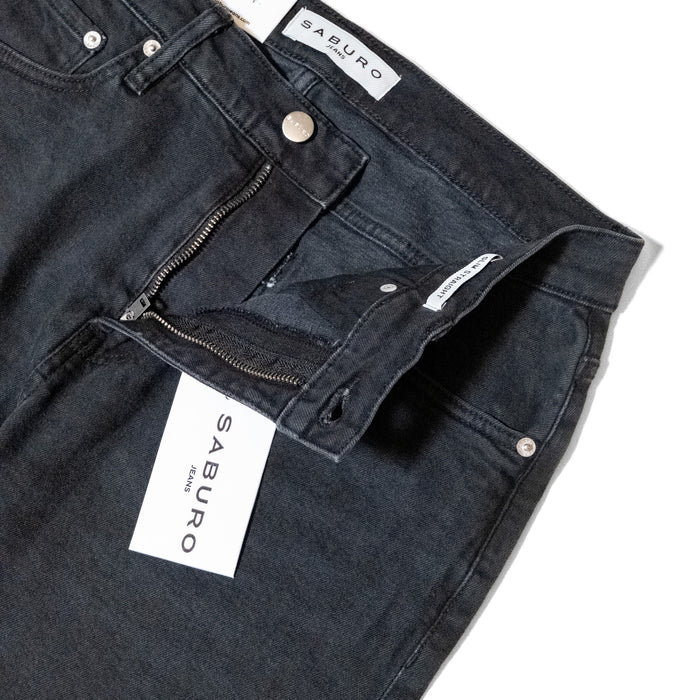 SLIM STRAIGHT JEAN