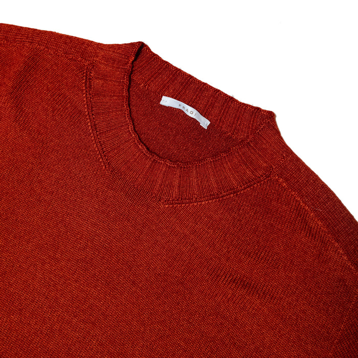 KNIT GARMENT DYED SWEATER