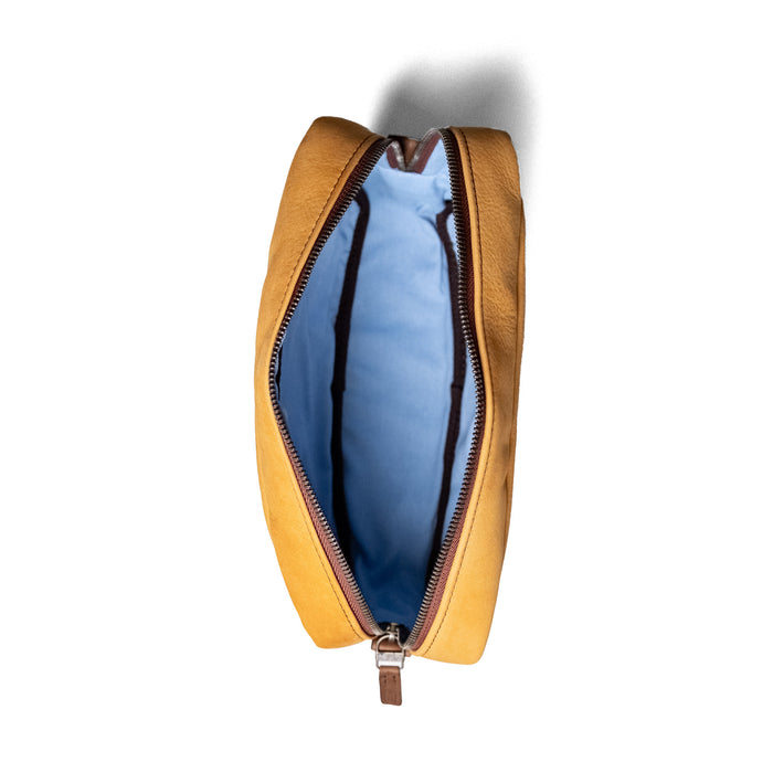 RECLAIMED WASH BAG