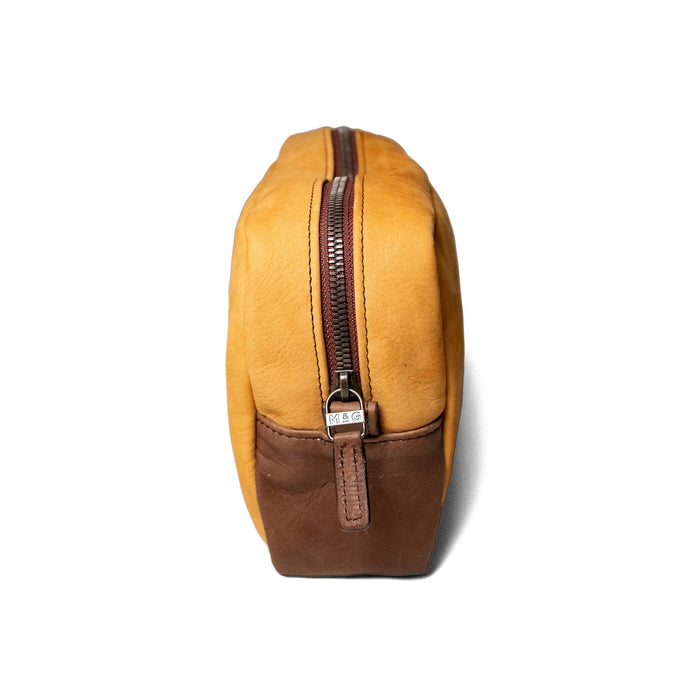RECLAIMED WASH BAG