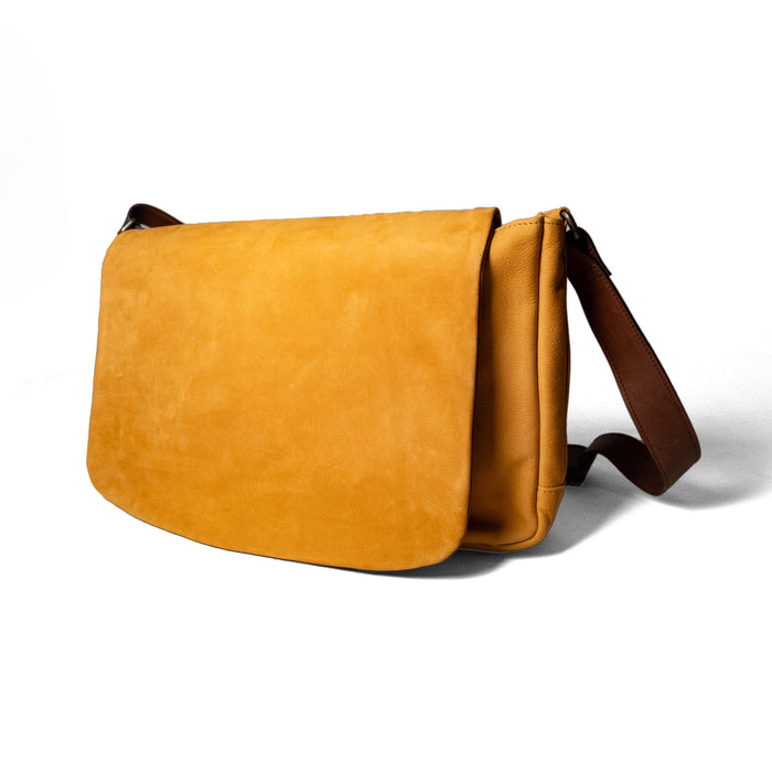 RECLAIMED LEATHER MESSENGER