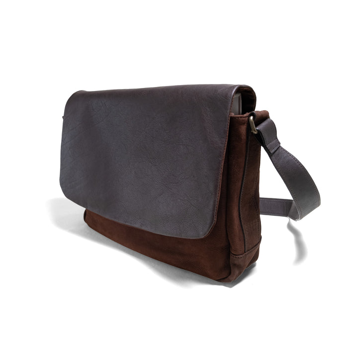 RECLAIMED LEATHER MESSENGER